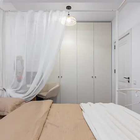 Apartment Modern Chic B&c *