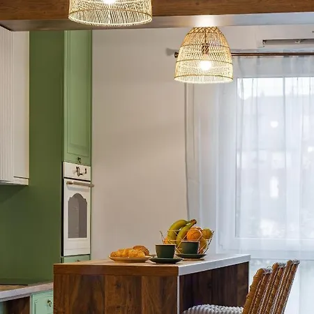 Modern Chic B&c